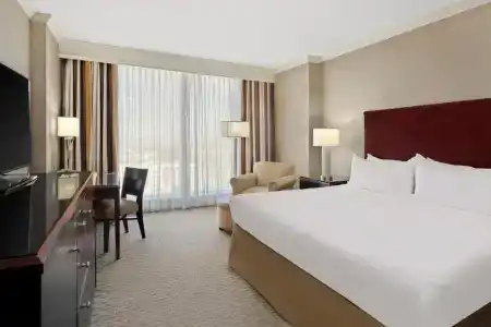 Renaissance Dallas North - 16