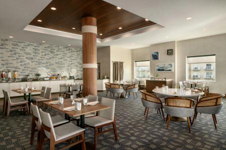 Hilton Suites Oceanfront - 29