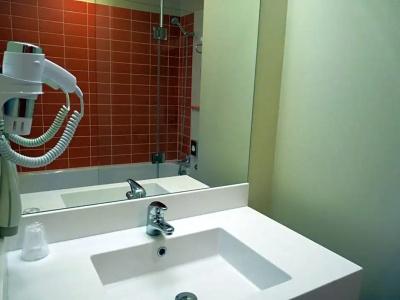 ibis Styles Tours Centre - 61