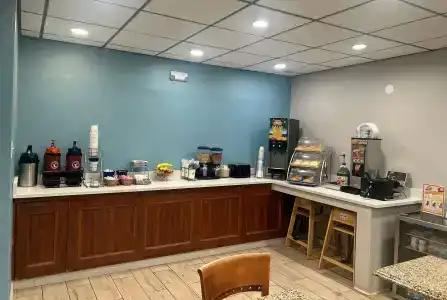 Days Inn by Wyndham Fort Hood - 11
