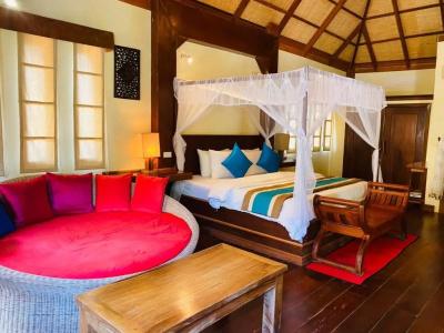 Royal Mayura Resort - 49