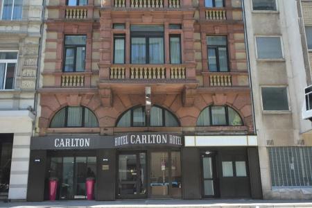 Carlton - 0