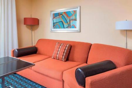 Fairfield Inn & Suites - 24