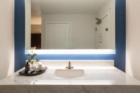Oxford Suites Portland - Jantzen Beach - 8