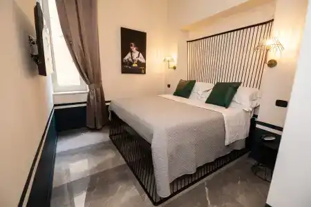 Il Salotto della Regina - 18