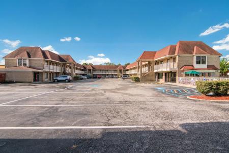 Quality Inn Little Creek - 16