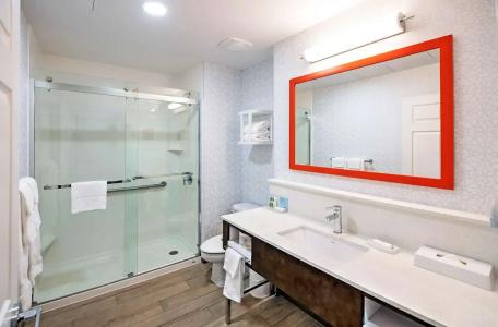 Hampton by Hilton - 61