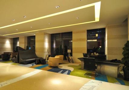 Holiday Inn Qingdao City Center, An Ihg - 1
