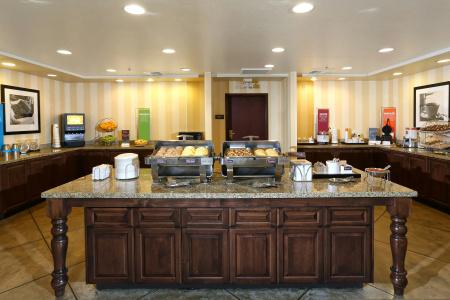 Hampton Inn & Suites Tucson Mall - 34
