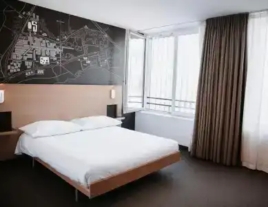 SwissTech - 22