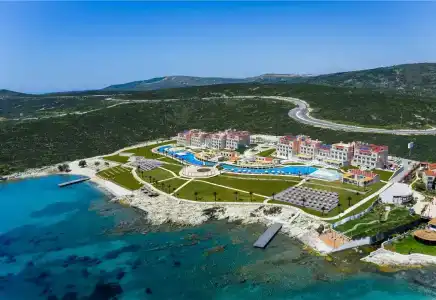 DoubleTree by Hilton Cesme Alacati Beach Resort - 20