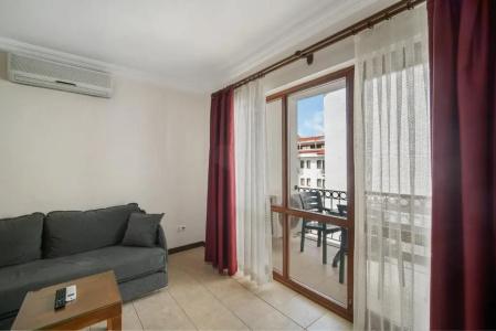 Fora Apart - 44
