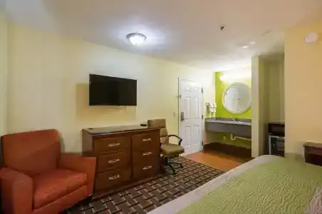 Savannah Garden Inn - 42