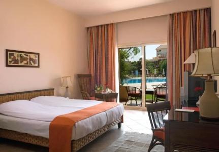 Swiss Inn Pyramids Golf Resort - 1