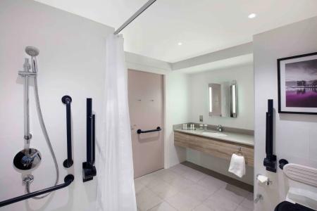 DoubleTree by Hilton Glasgow Central - 7