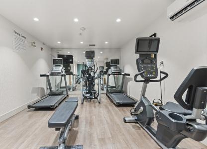 Holiday Inn Express and Suites, an IHG - 31