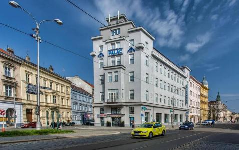 Palác - 0