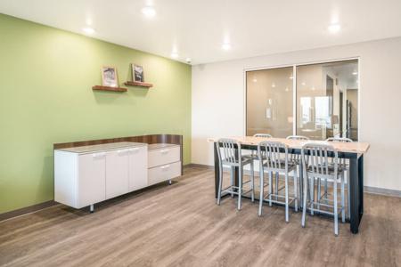 Comfort Suites - 39