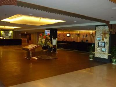 Tower Regency & Apartments - 1