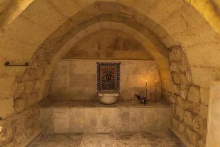Solo Cave Suites - 139