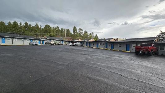 Travelers Inn - 12