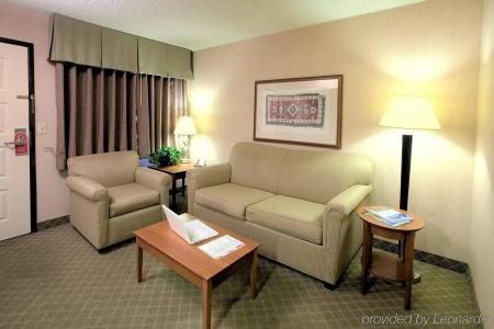 Best Western Plus Thunderbird Suites - 47