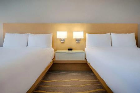 Deltas by Marriott Oceanfront - 6