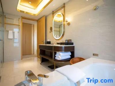East Tai Lake Grand - 94