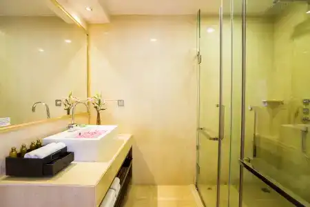 Best Western Chinatown - 57