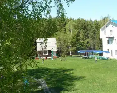 Зеленая поляна - 0