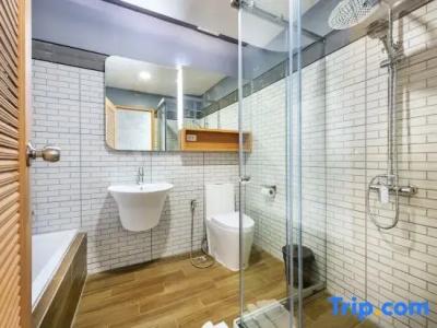 Qiu Sukhumvit - 66