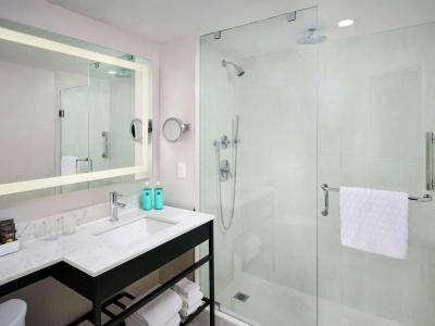 The Novotel Centre - 45