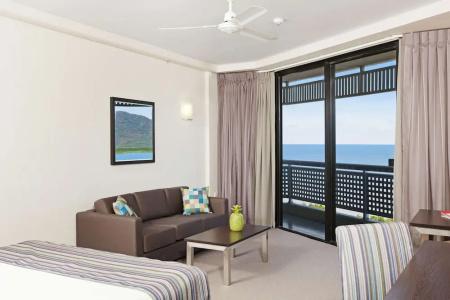 Rydges Esplanade - 108