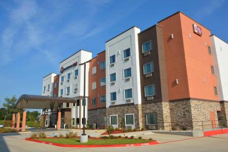Best Western Plus Airport Inn & Suites - 0