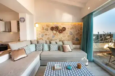 Ekati Mare Boutique Resort & Suites - 185