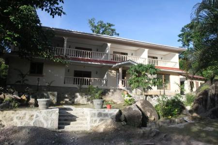 Forest Lodge - 1