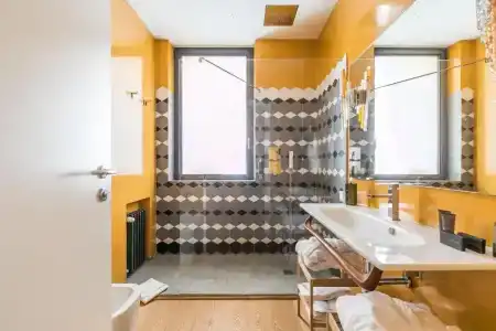Rarity Suites - 162