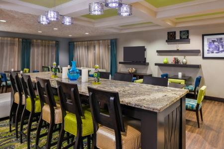Hampton Inn Eugene - 22