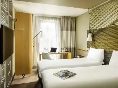 ibis London Canning Town - 7