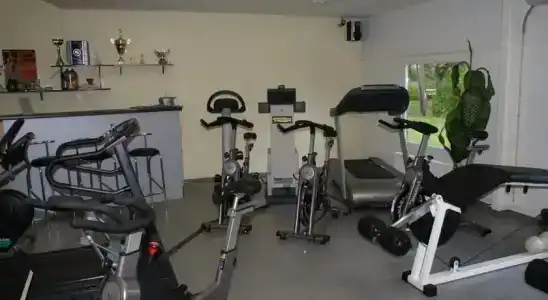 Kocēnu sporta nama hostelis - 8