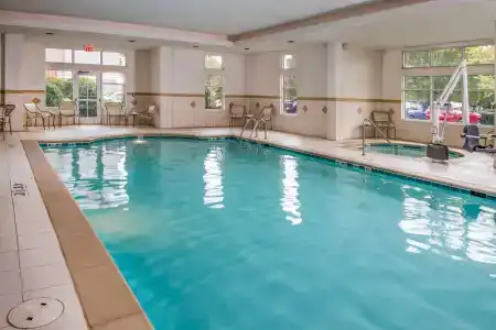 Residence Inn by Marriott Airport - 8