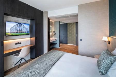 HOTELUX Airport - 85