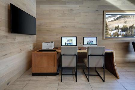DoubleTree by Hilton - 14