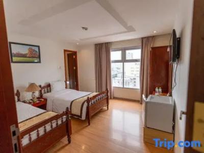 Nhat Linh Da Nang - 62