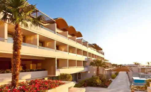 Avra Imperial - 1