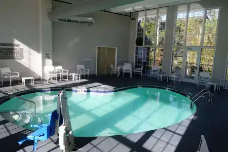 Country Inn & Suites by Radisson, South, TN - 8
