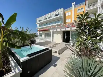 Aqa Palace - 18