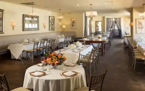 The Inn at Leola Village - 15