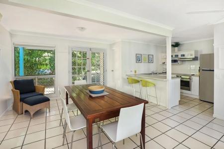 Coral Beach Noosa - 92