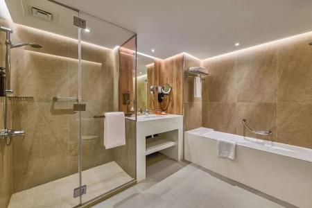 Ramada and Suites by Wyndham Dubai JBR - 34